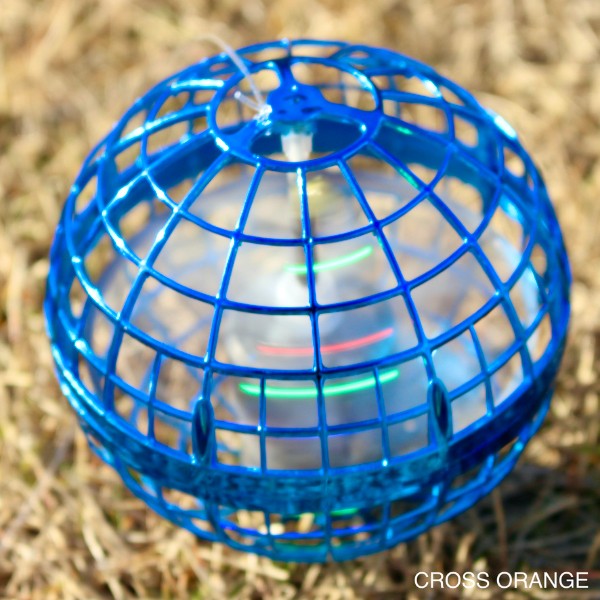 【おもちゃ】The Flying Light Ball 空飛ぶボール 雑貨 CROSS ORANGE(クロスオレンジ)